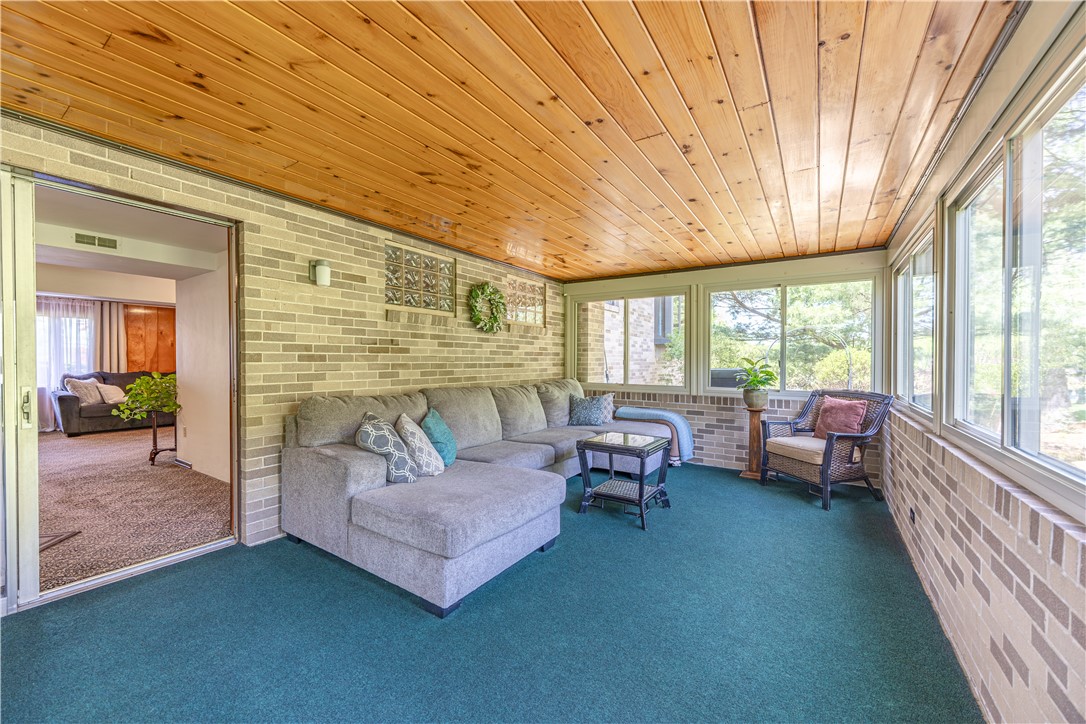 5122 Leroy Dr