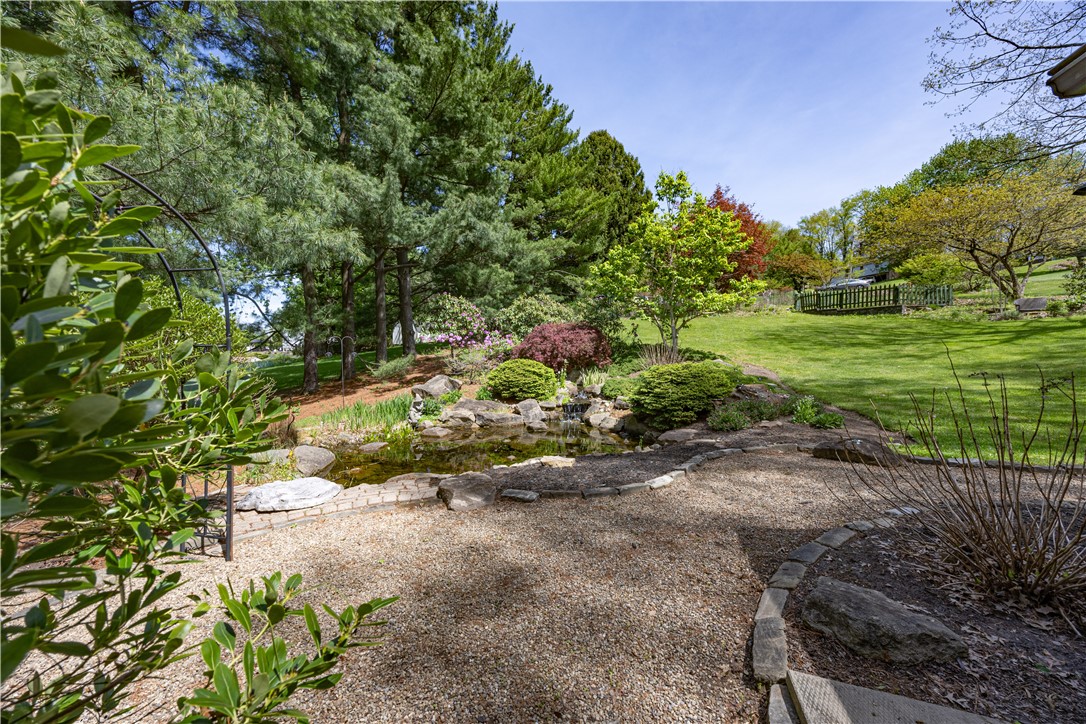 5122 Leroy Dr