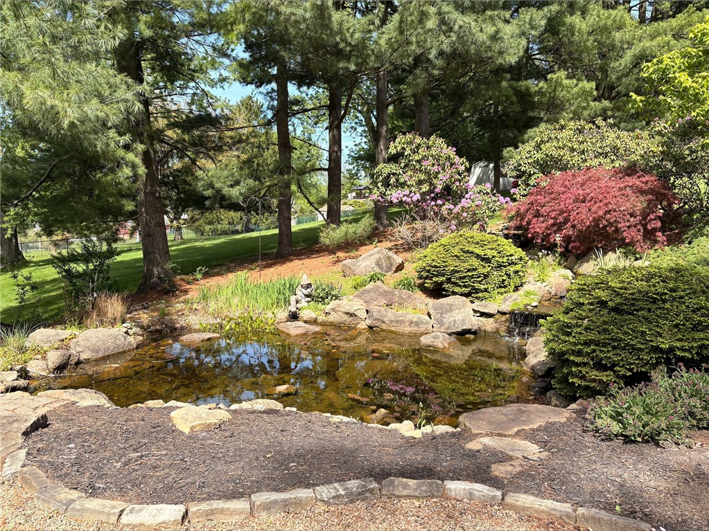 5122 Leroy Dr