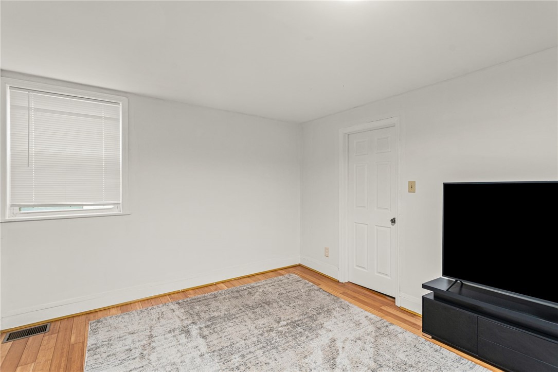 324 Greenfield Ave