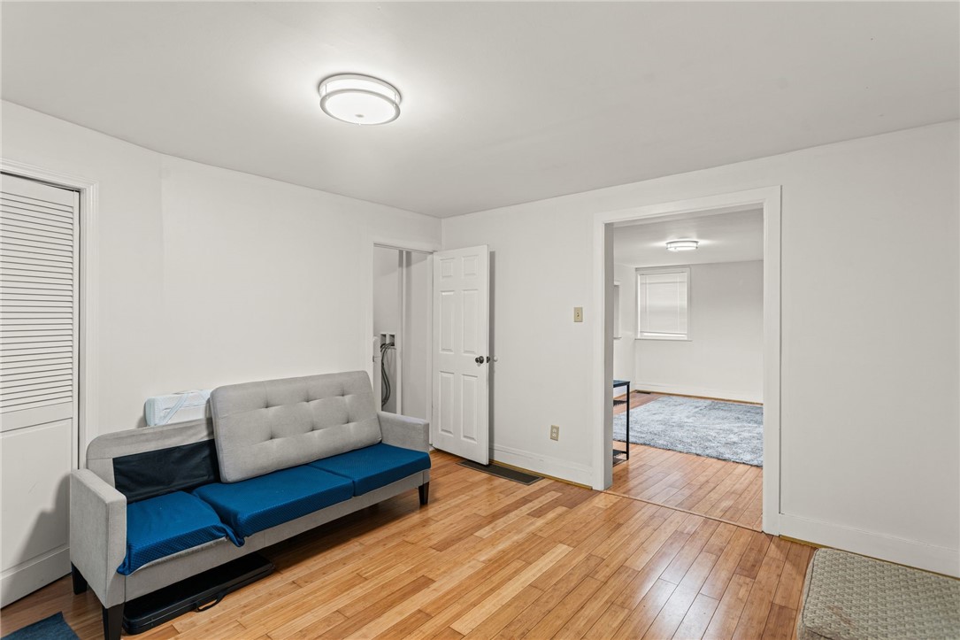 324 Greenfield Ave