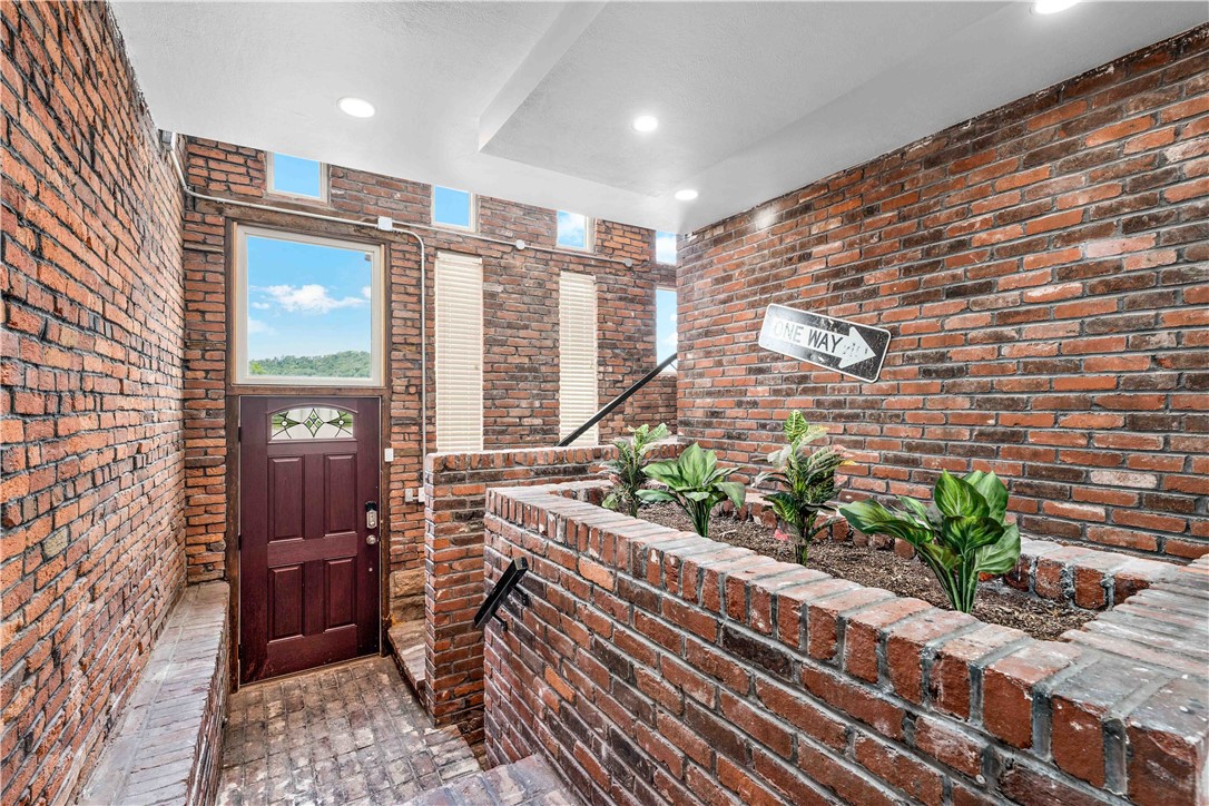 2128 Merriman Way