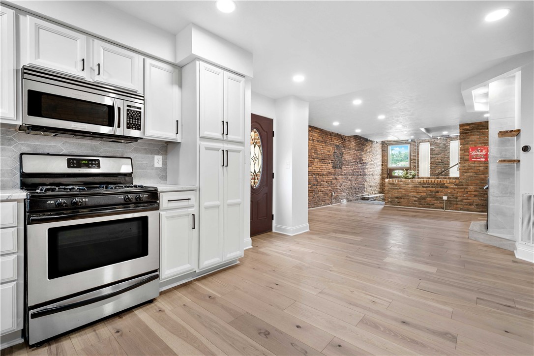 2128 Merriman Way