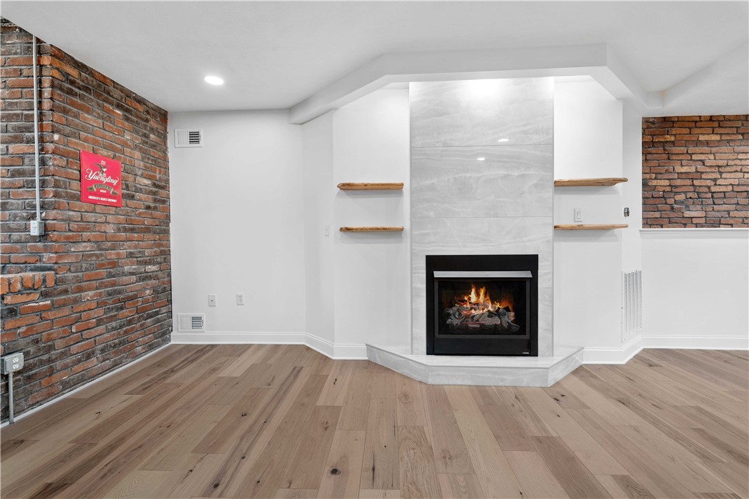 2128 Merriman Way