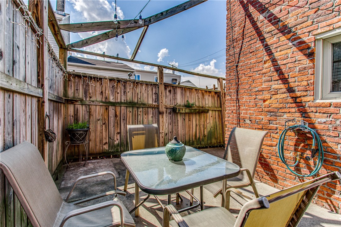 2128 Merriman Way