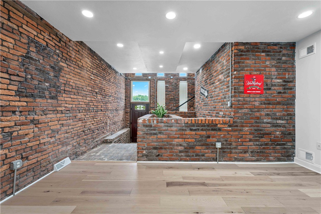 2128 Merriman Way