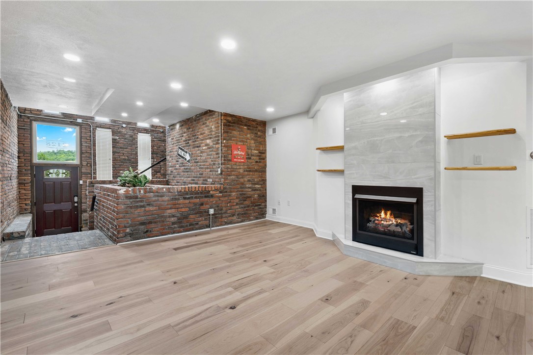 2128 Merriman Way