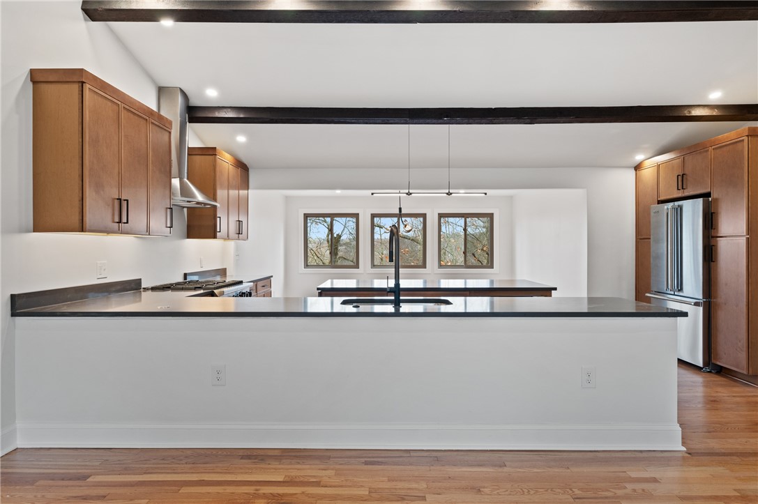 31 Collinwood Dr