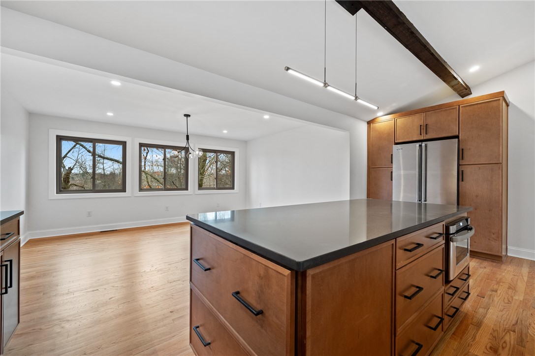 31 Collinwood Dr