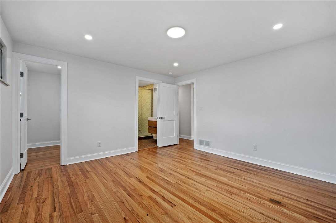 31 Collinwood Dr