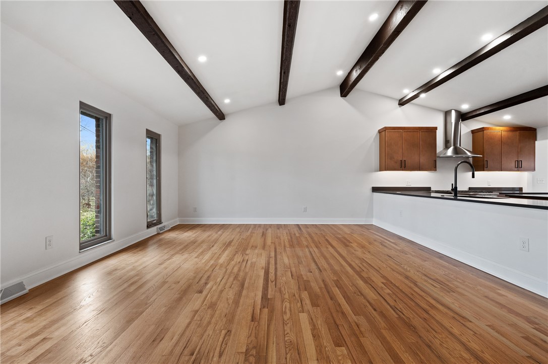 31 Collinwood Dr