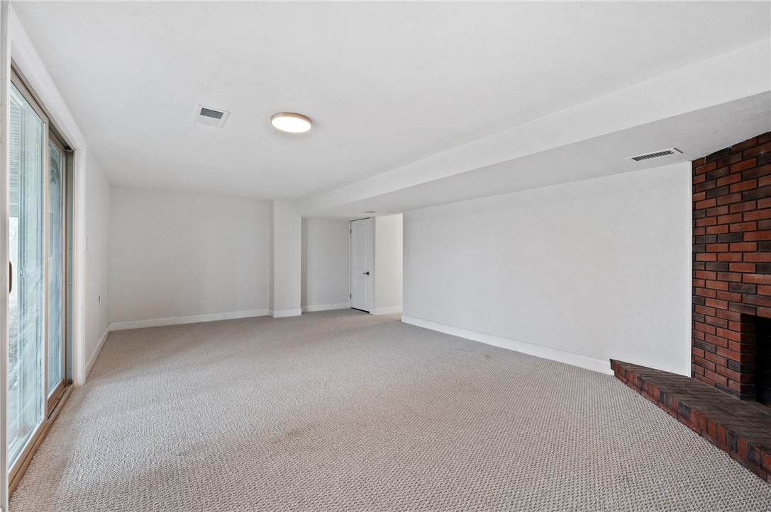 31 Collinwood Dr