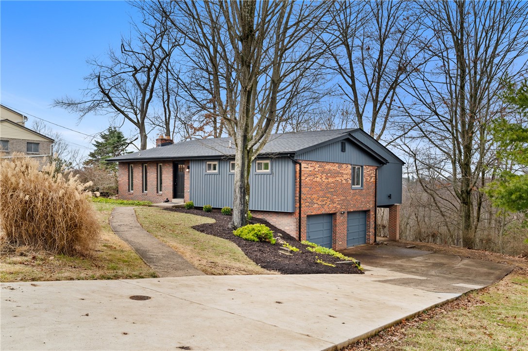 31 Collinwood Dr