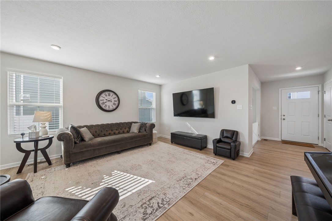 418 Coventry Ct