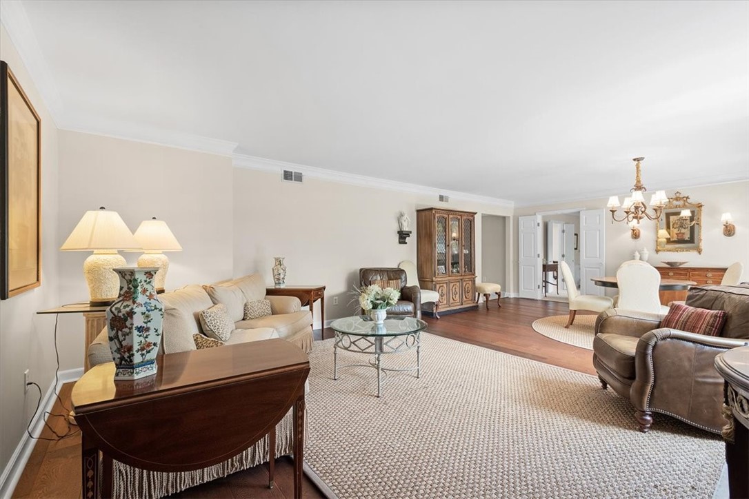 316 Beaver St. 402