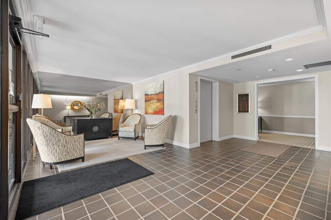 316 Beaver St. 402
