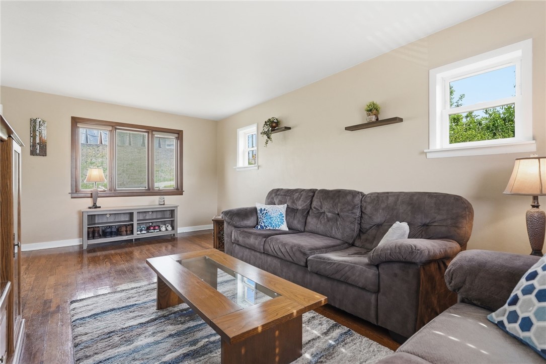 3905 Mount Troy Rd