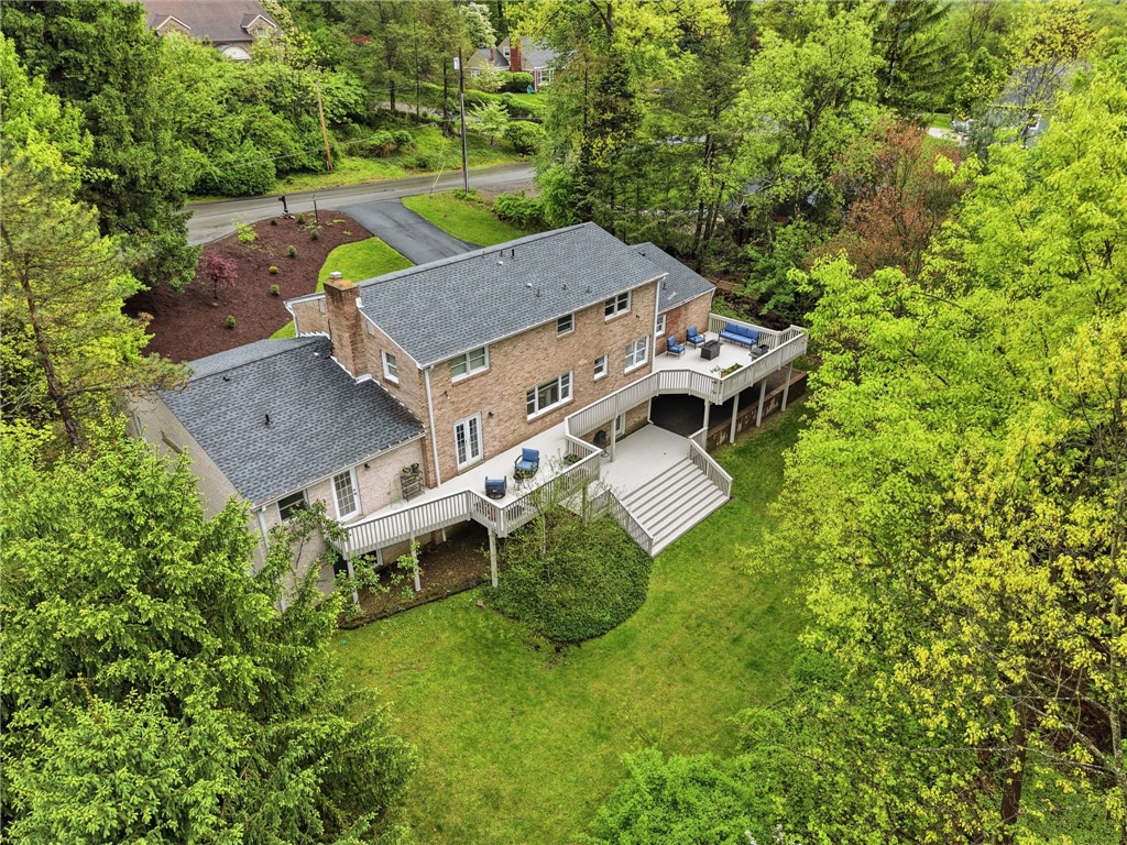 711 Woodland Dr
