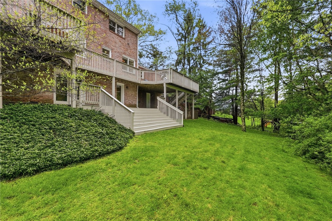 711 Woodland Dr