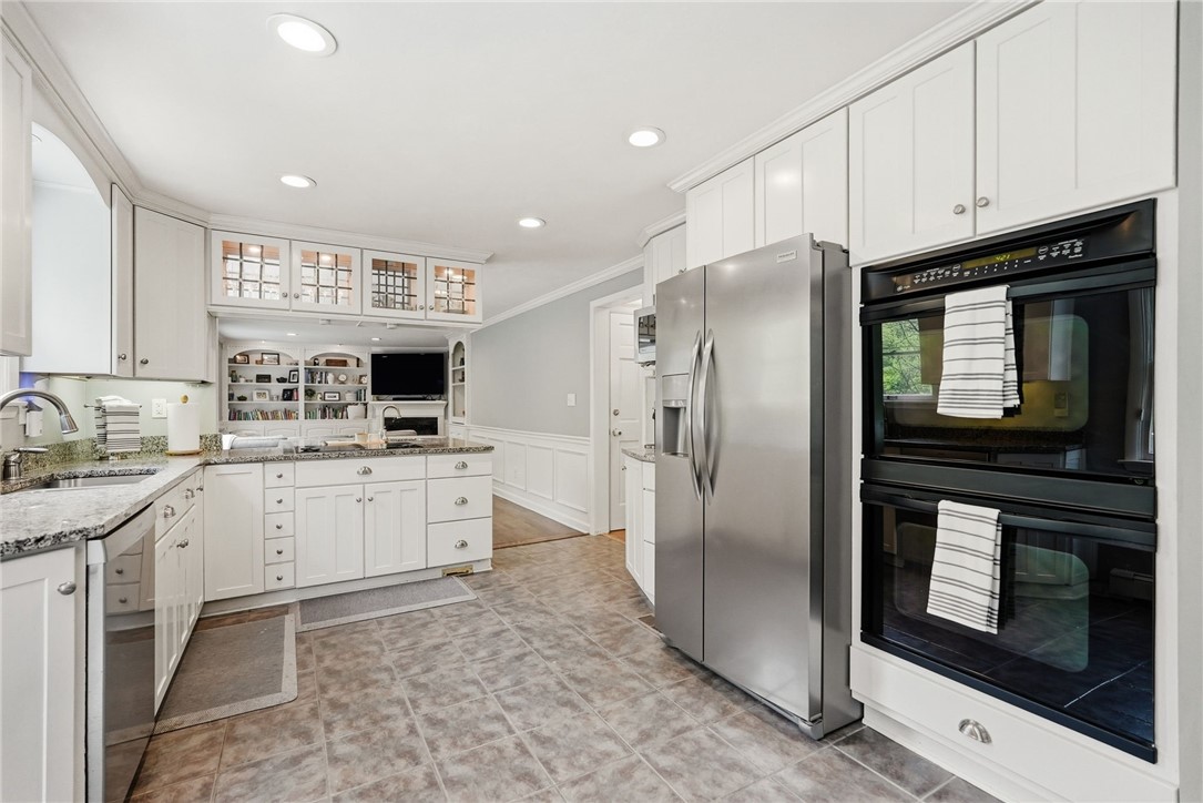 711 Woodland Dr