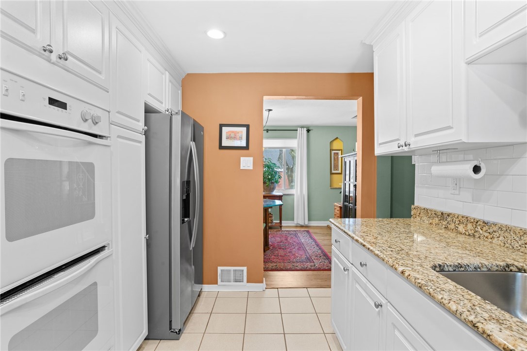 1049 Windermere Dr.