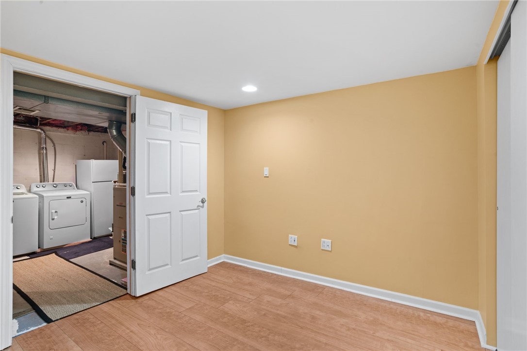 1049 Windermere Dr.