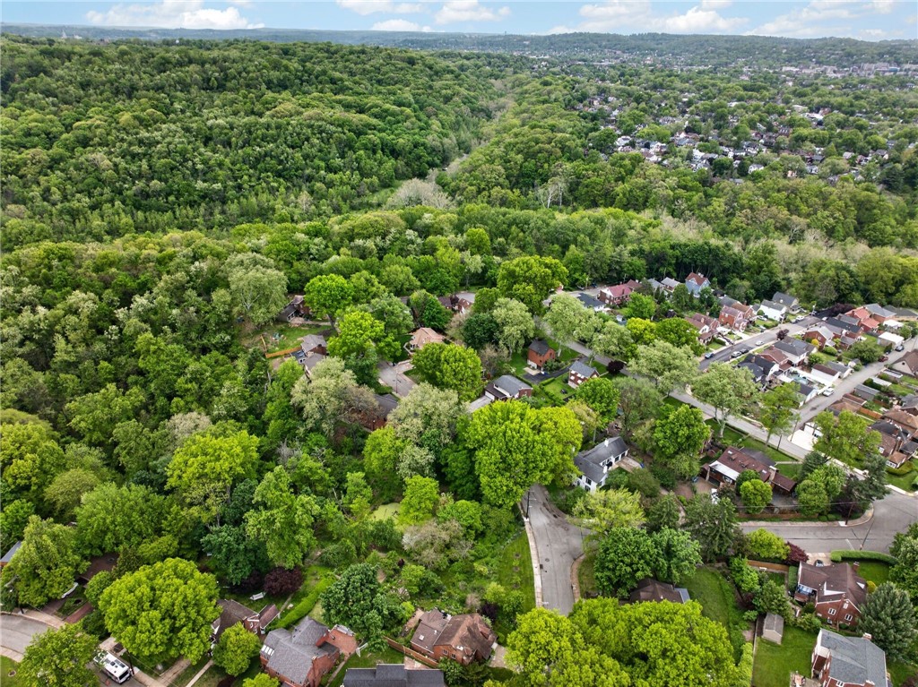1049 Windermere Dr.