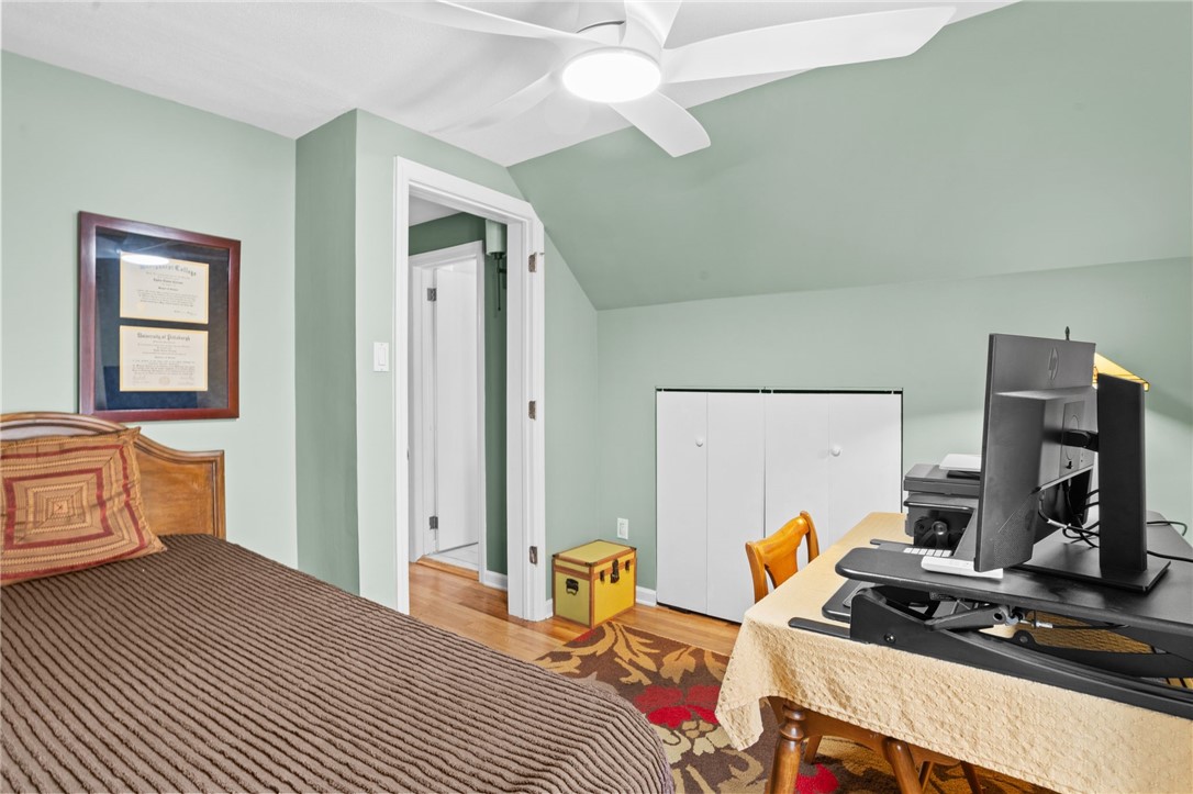1049 Windermere Dr.