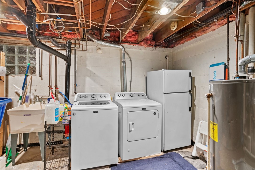 1049 Windermere Dr.