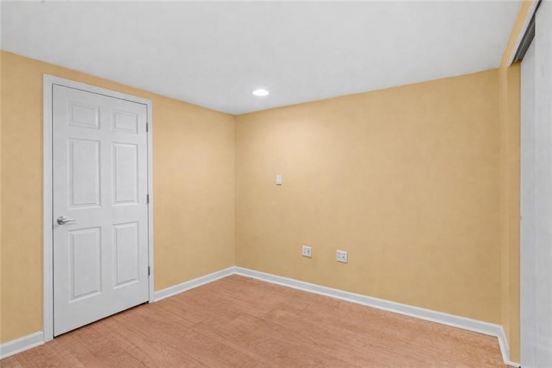 1049 Windermere Dr.