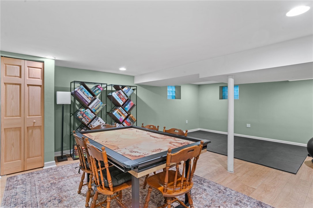 1049 Windermere Dr.