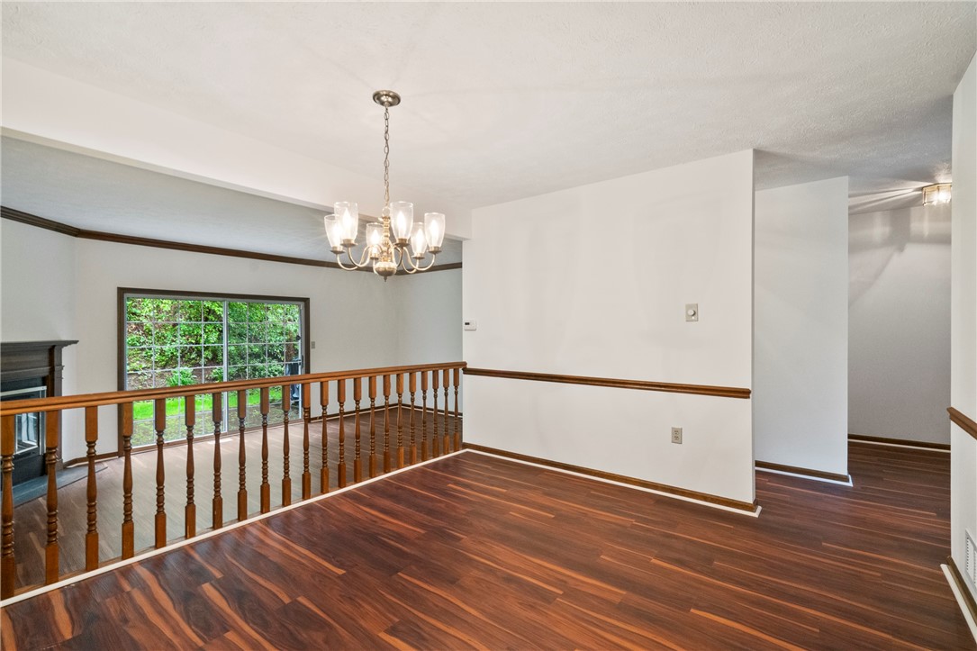 1004 River Oaks Dr
