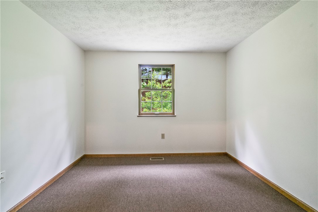 1004 River Oaks Dr