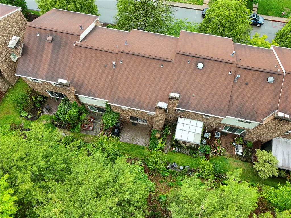 1004 River Oaks Dr