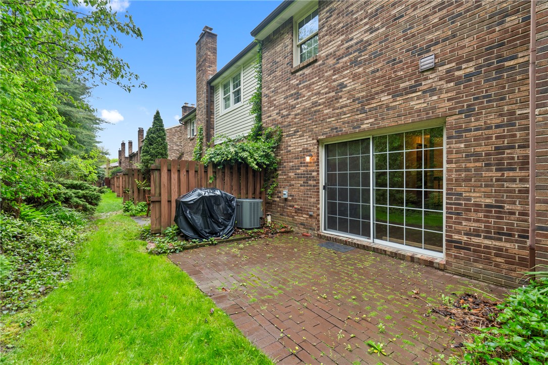1004 River Oaks Dr