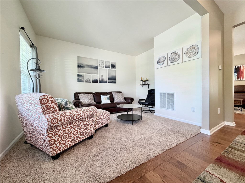 222 Overlook Dr