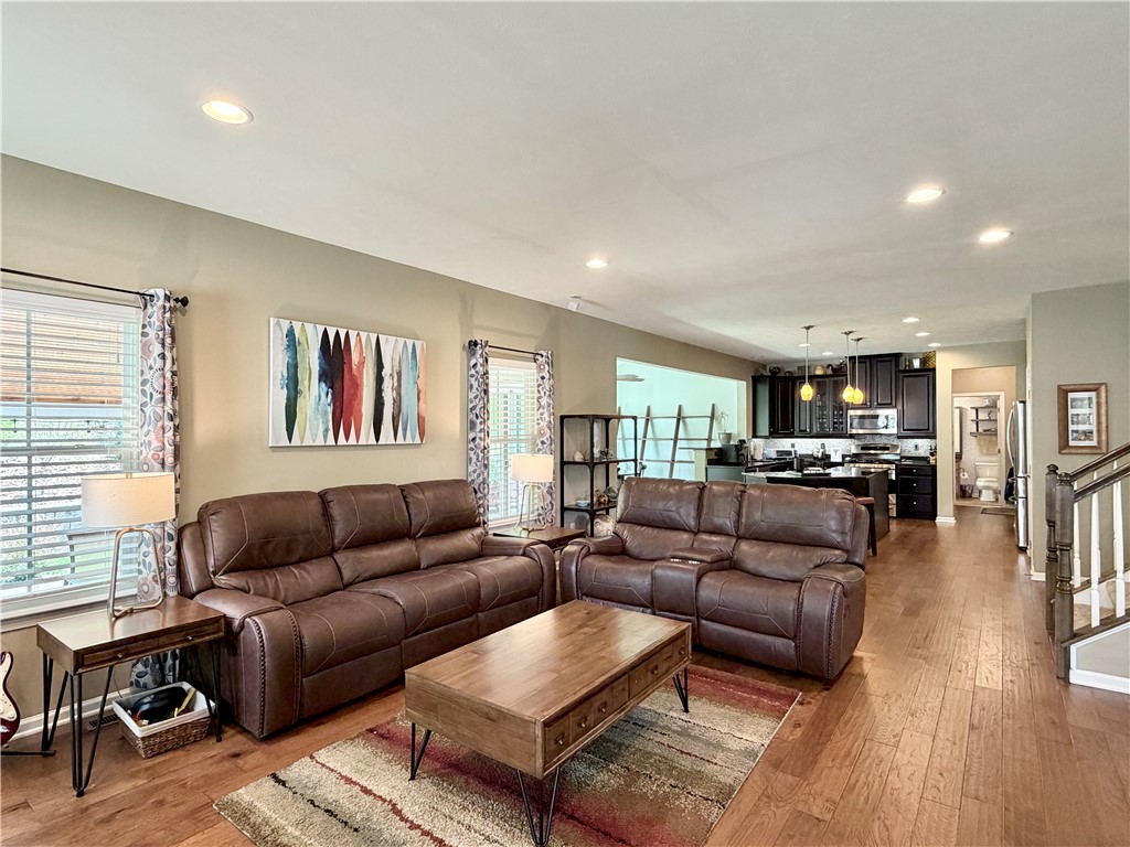 222 Overlook Dr
