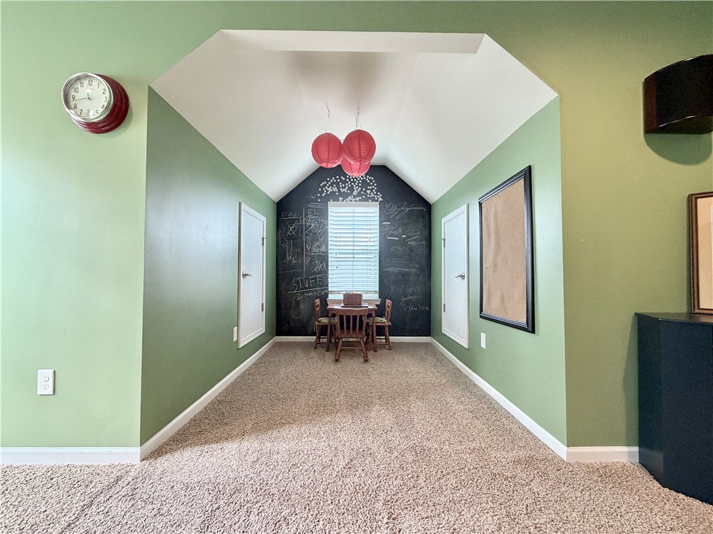 222 Overlook Dr