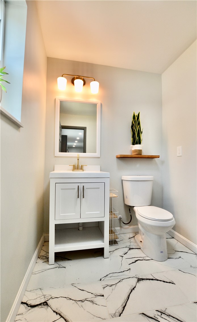 428 Donna St