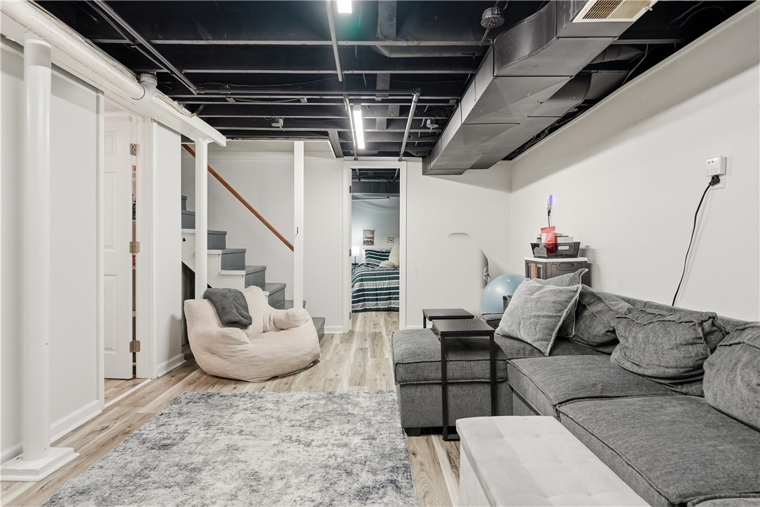 139 Poplar Dr