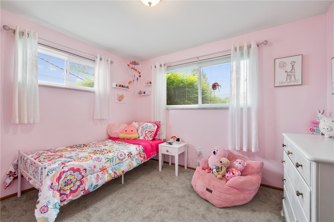 2739 Iowa Drive