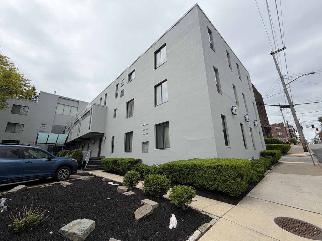 5708 Walnut St G1