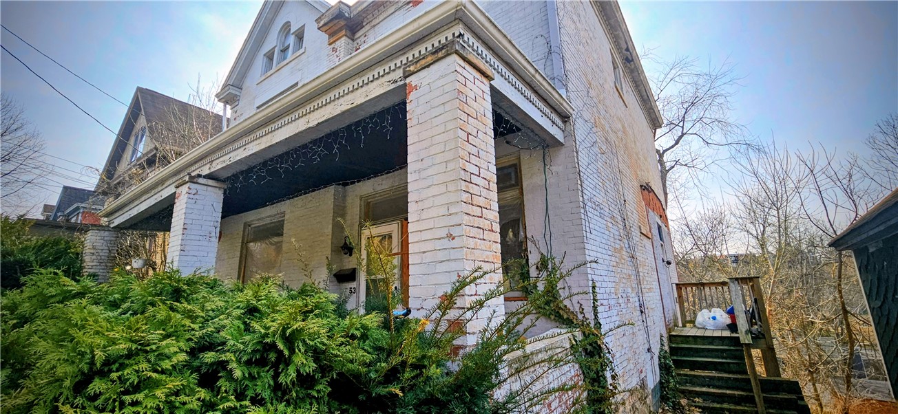 53 Carrick Ave