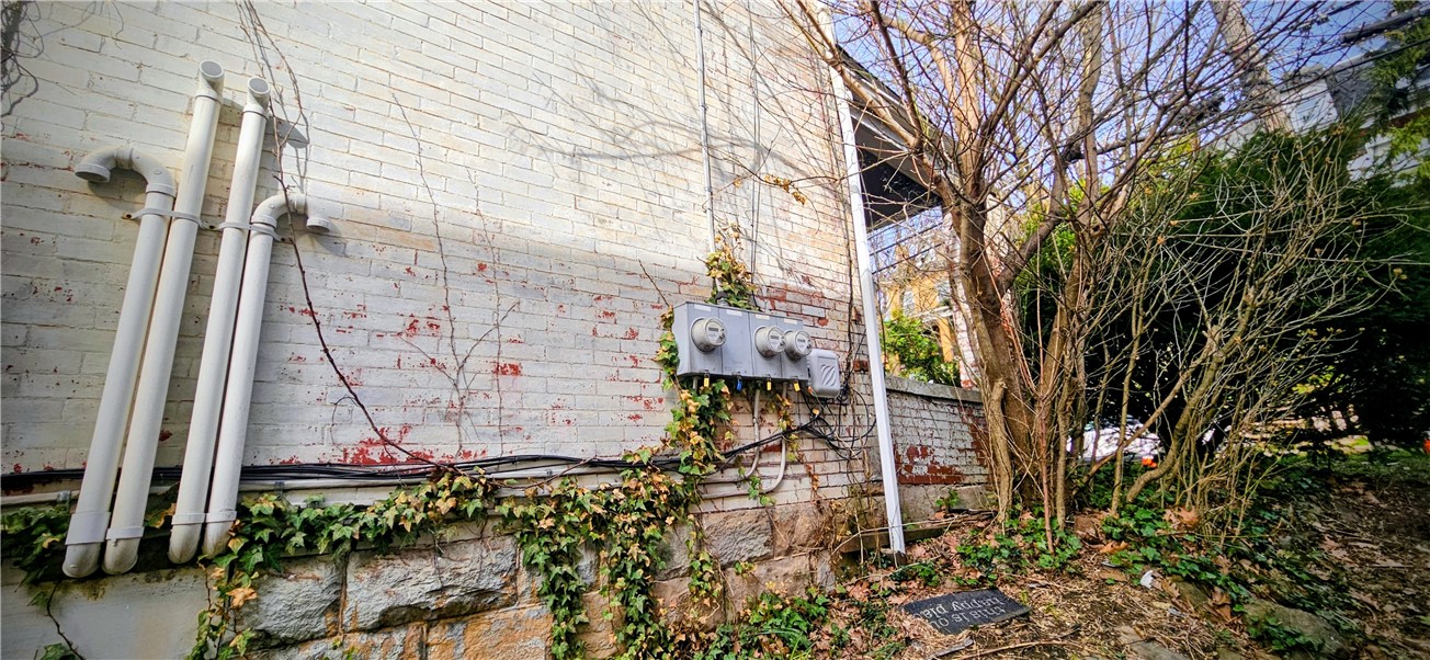 53 Carrick Ave
