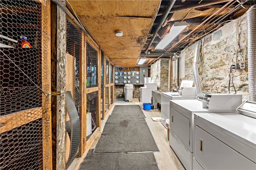 400 S Highland Ave 10