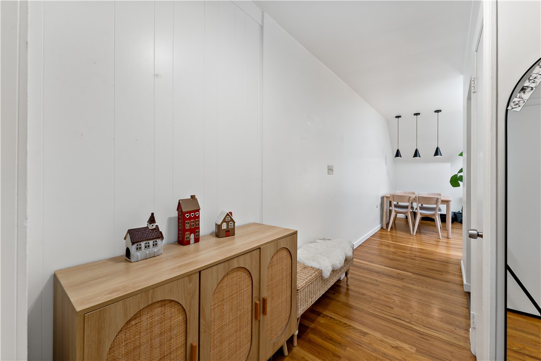 400 S Highland Ave 10