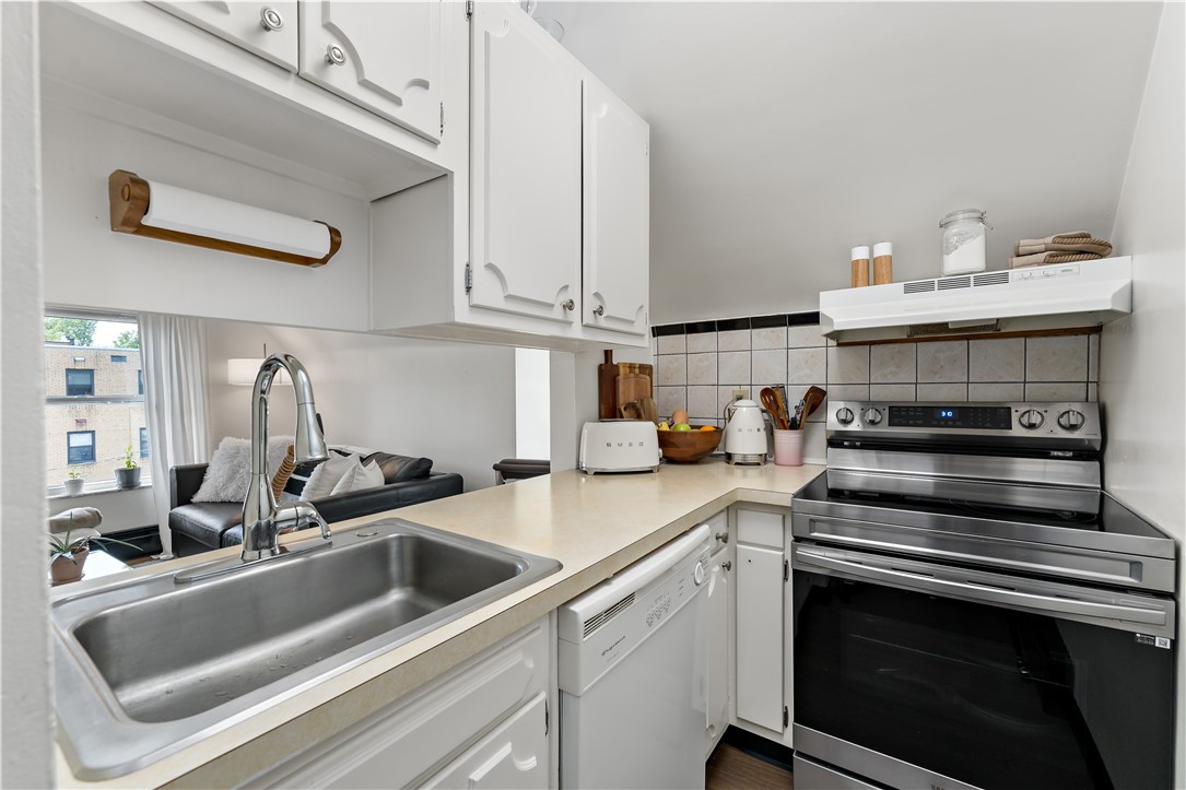 400 S Highland Ave 10
