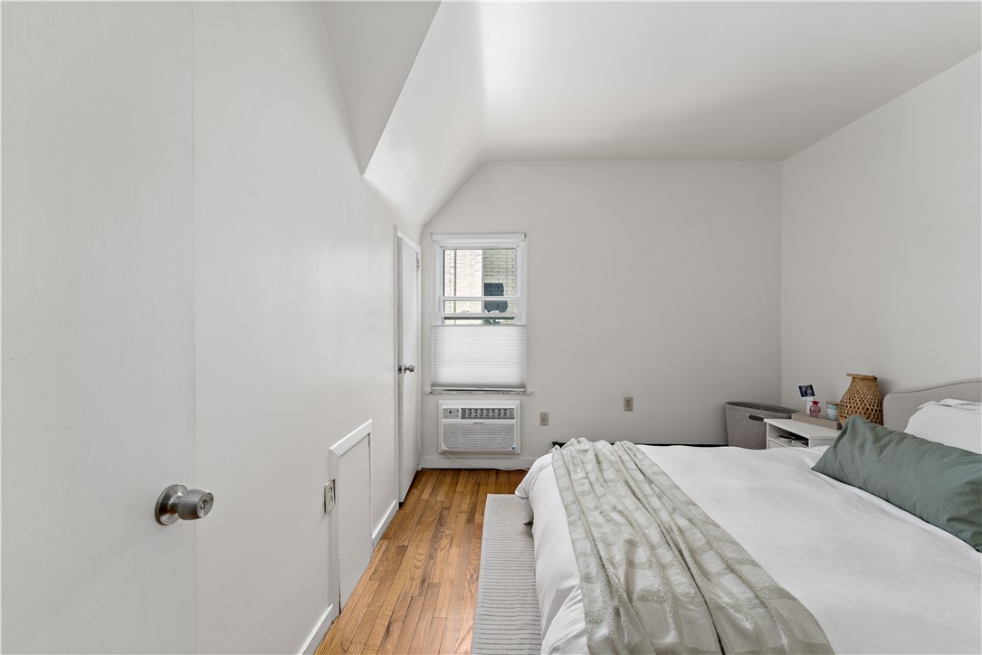 400 S Highland Ave 10