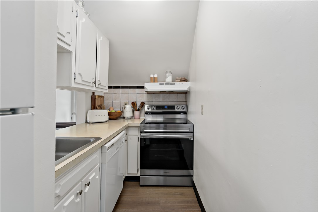 400 S Highland Ave 10