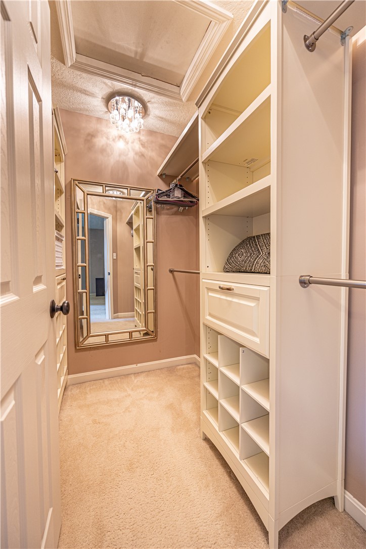 101 Castle View Dr